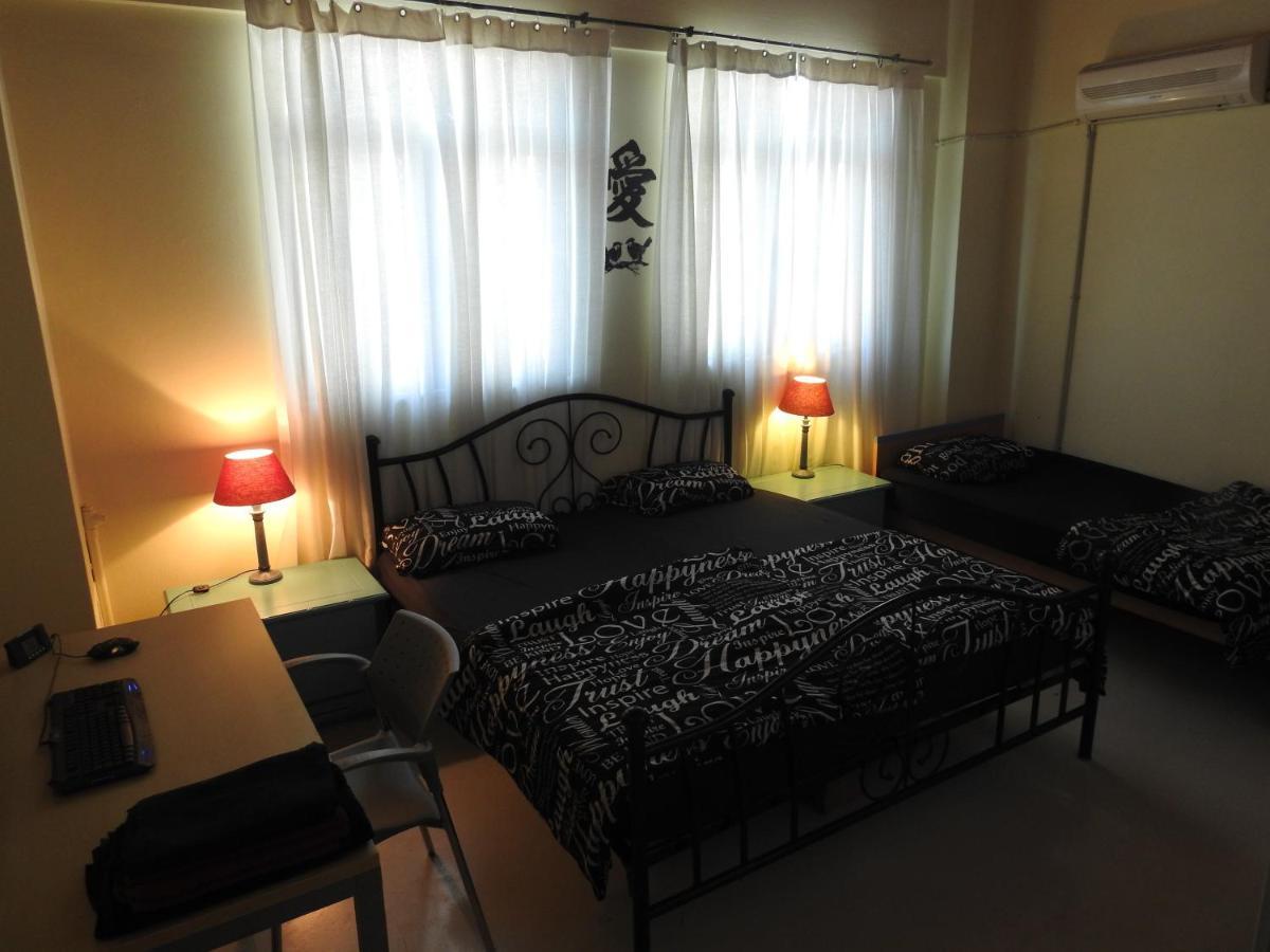 Port Very Near Fast Wi-Fi Netflix Room1 Piraeus Exterior photo